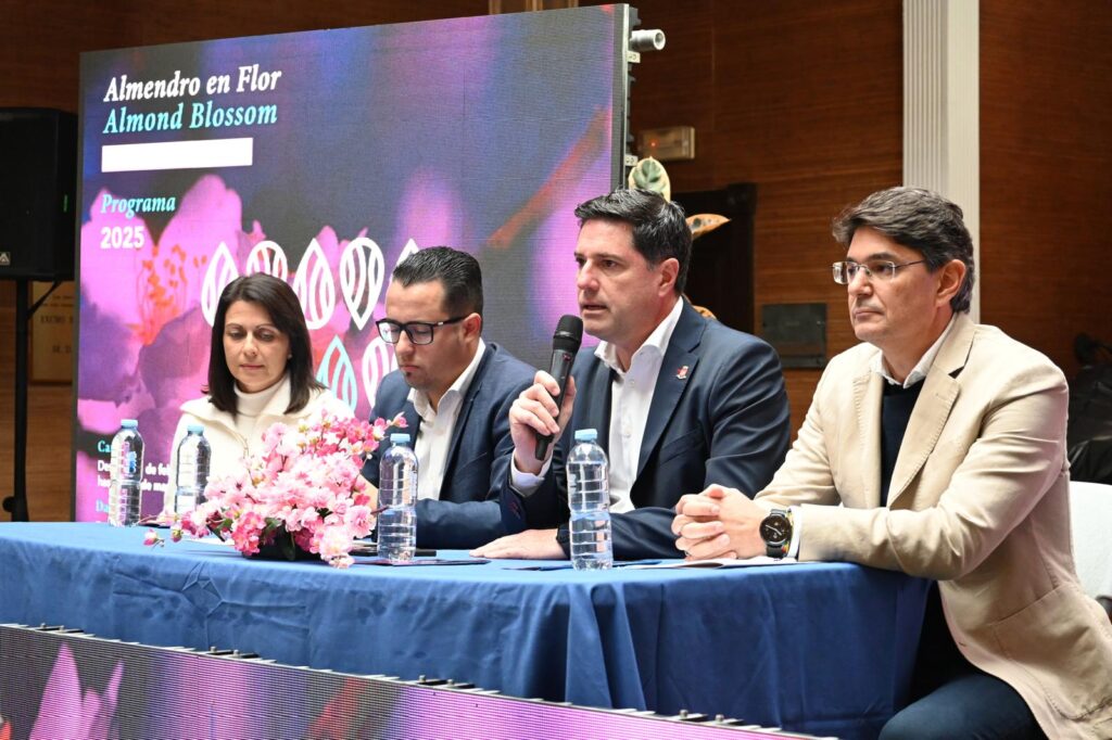 Foto presentacion Campana Almendro en Flor1 "Mandelblüte 2025" in Santiago del Teide